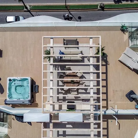 Apartment Vivi Homes - Kenzo Pool, Jacuzzi, Terrace & Sea View *