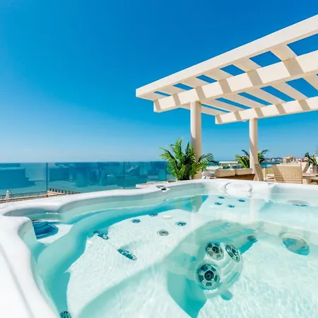 Vivi Homes - Kenzo Pool, Jacuzzi, Terrace & Sea View