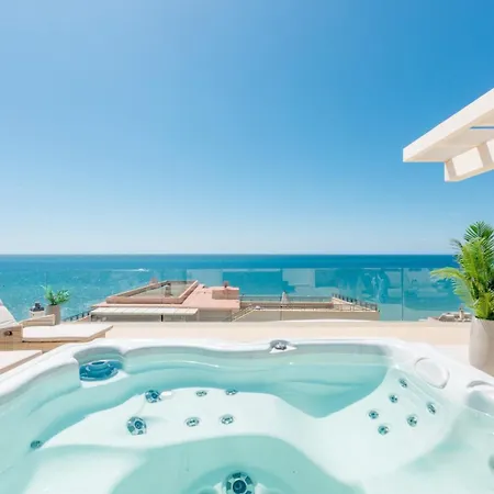 Vivi Homes - Kenzo Pool, Jacuzzi, Terrace & Sea View * Fuengirola