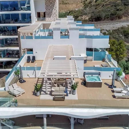 Apartment Vivi Homes - Kenzo Pool, Jacuzzi, Terrace & Sea View *