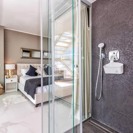 Vivi Homes - Kenzo Pool, Jacuzzi, Terrace & Sea View * Fuengirola