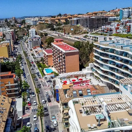 Vivi Homes - Kenzo Pool, Jacuzzi, Terrace & Sea View