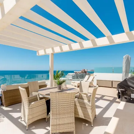 Apartment Vivi Homes - Kenzo Pool, Jacuzzi, Terrace & Sea View